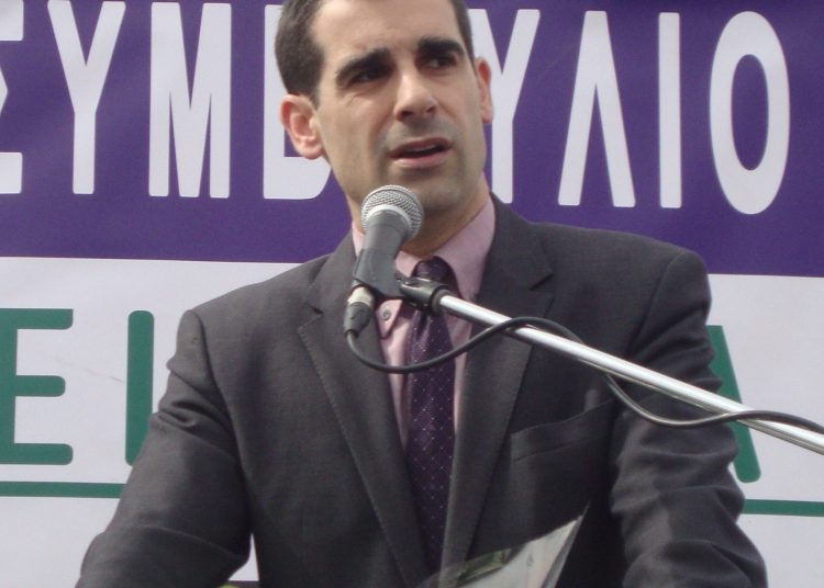 ΑΝΤΙΠΕΡΙΦΕΡΕΙΑΡΧΗΣ ΗΛΕΙΑΣ: “Με προσβάλει να κινούμαι καθημερινά σ’ αυτό το δρόμο! Δεν πάει άλλο…”