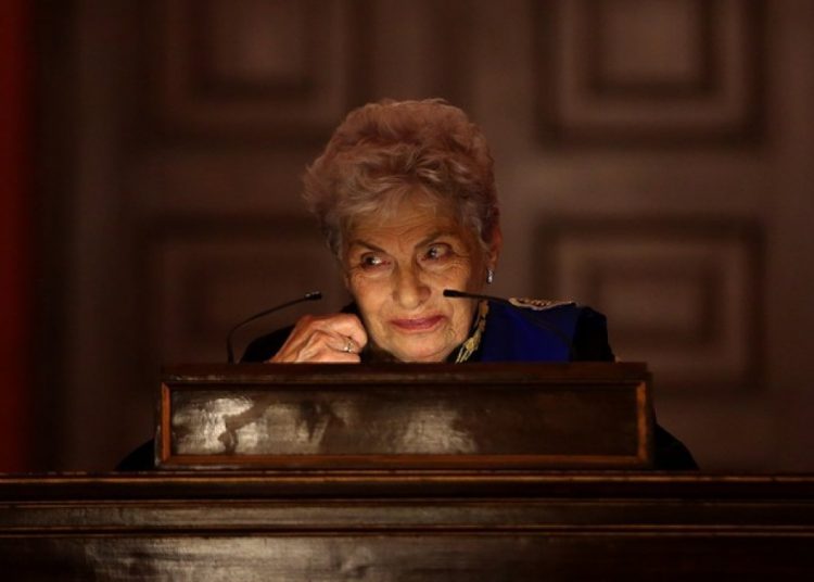 Κική Δημουλά: Πέθανε η ποιήτρια αλλά οι στίχοι της είναι αθάνατοι