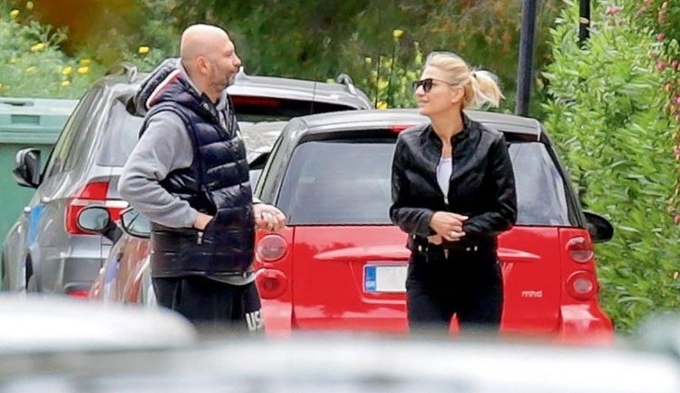 Φαίη Σκορδά: Η on air αναφορά στον σύντροφό της – «Τις έδωσα στον Νίκο, τον δικό μου Νίκο…» [video]