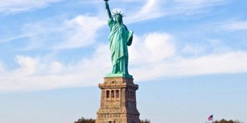 Τα πιο εντυπωσιακά αγάλματα στον κόσμο (φωτό)