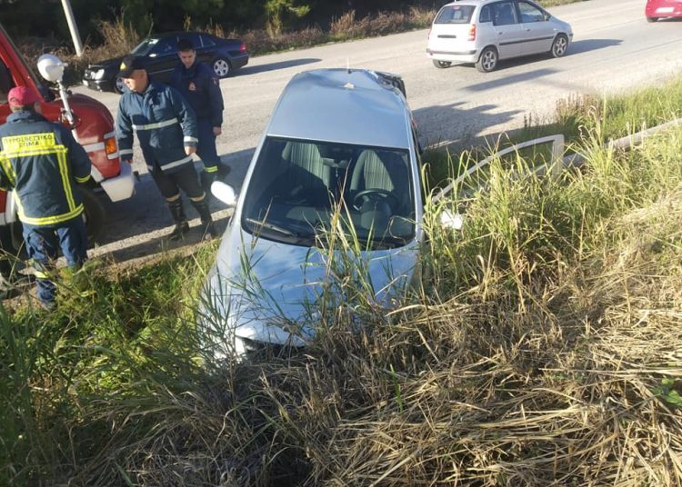 Τροχαίο στον δρόμο καρμανιόλα Πατρών Πύργου πριν τα φανάρια της Βάρδας Ηλείας