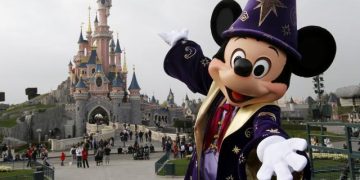 H Eurodisney έρχεται στην Αθήνα για να προσλάβει προσωπικό -Ποιες ειδικότητες ψάχνει