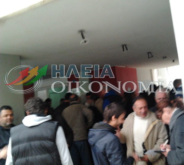 Το κίνημα “Δεν πληρώνω” κατέθεσε 1 ευρώ για τα τέλη κυκλοφορίας