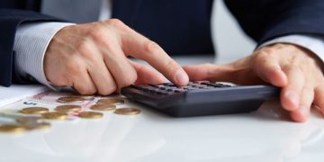 Τι ορίζει η ΠΝΠ για την έκπτωση 25% στους φόρους