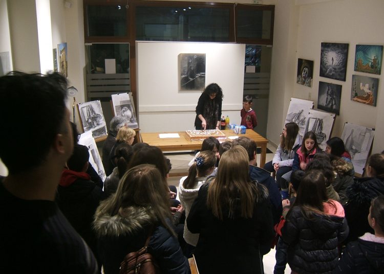 Η κοπή της πίτας στο Εργαστήρι Ζωγραφικής Δήμου Πύργου