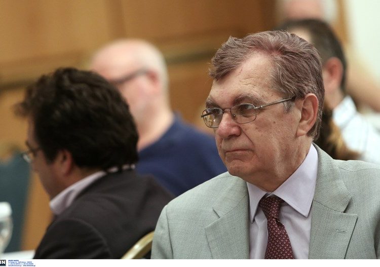 Σε κρίσιμη κατάσταση ο Δημήτρης Κρεμαστινός- Διασωληνωμένος, νοσηλεύεται στον Ευαγγελισμό