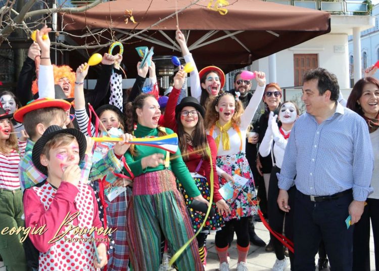 Οι τελάληδες διαλάλησαν την έναρξη του Καρναβαλιού στον Πύργο