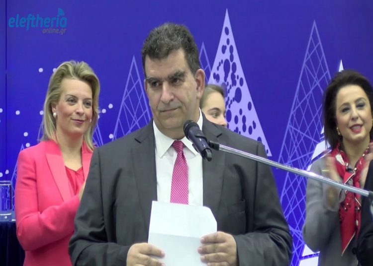 Καρέλιας: Τίναξε την μπάνκα και φέτος – Μοίρασε και μπόνους εκατομμυρίων στους εργαζομένους