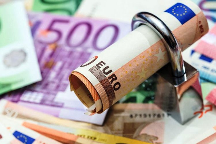 Κοινωνικό μέρισμα: Στα 700 ευρώ το ποσό που θα δοθεί – Τα κριτήρια