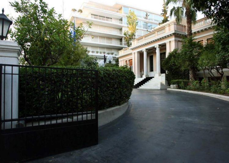 Αναστολή κάθε θρησκευτικής λειτουργίας αποφάσισε η κυβέρνηση