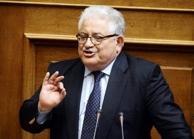 Κ. Τζαβάρας: «Ενισχύονται με υγειονομικό υλικό οι αστυνομικοί της Ηλείας»