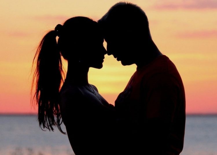 Αυτό είναι το νέο ζευγάρι της ελληνικής showbiz!