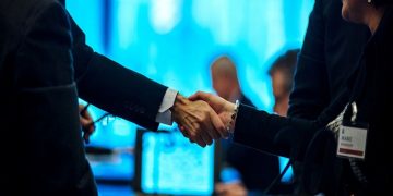 10 θέσεις εργασίας στο Δήμο Ηλιδας