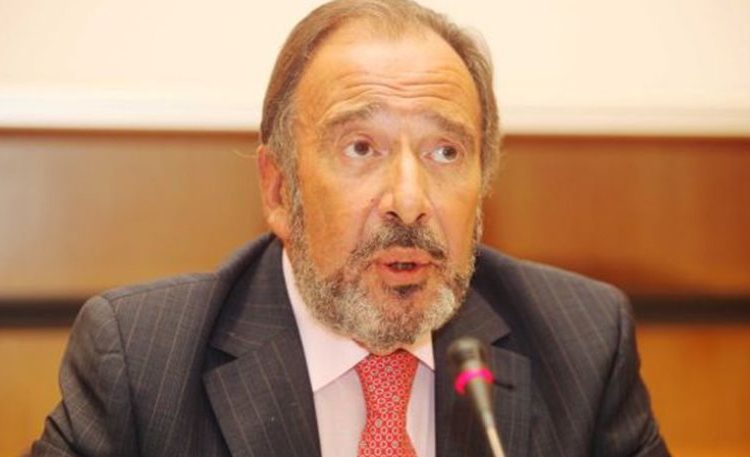 Το μεγάλο «φαγοπότι» στον Ερυθρό Σταυρό: Τα «χρυσά» πουρμπουάρ, τα δώρα, τα ταξίδια