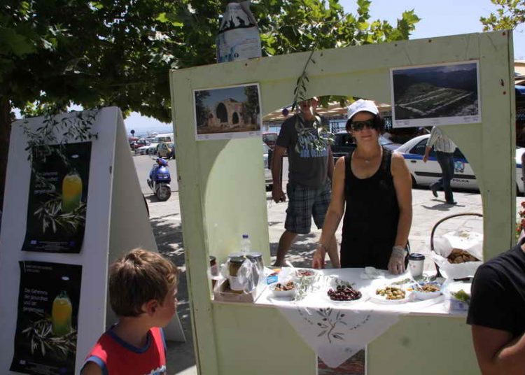 Γιορτή εθελοντισμού, προσφοράς και αγάπης για την Ηλεία η θερμή υποδοχή τουριστών στο Κατάκολο από την «Πολιτεία Ήλιδας Ολυμπίας»