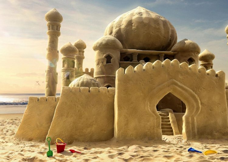 Όταν στην άμμο χτίζεις παλάτια… (φώτο)