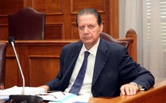 Ο πρόεδρος της μίας μέρας Β. Πολύδωρας διόρισε την κόρη του στη Βουλή!