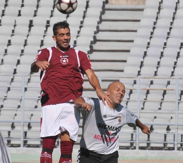 Δόξα Ν. Μανολάδας: «Μαυραετός» κι ο Γουβαλάρης