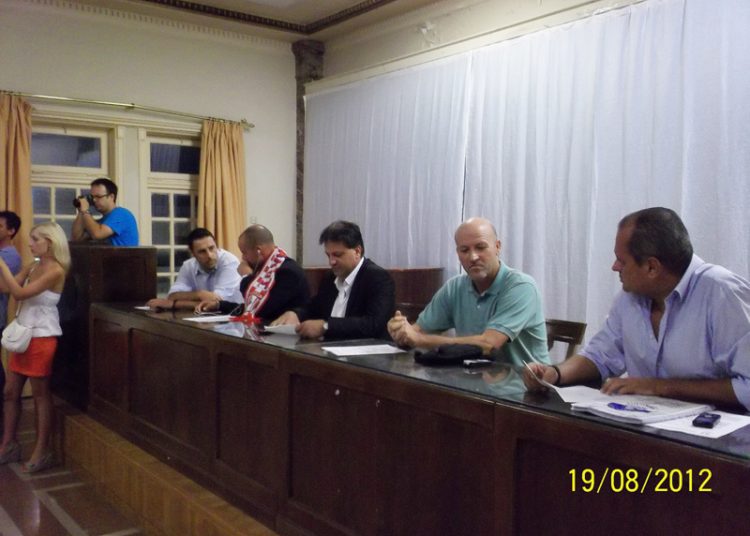 Πανηλειακός: Ξαναέφυγε (οριστικά πλέον) ο πρ. εκτελεστικός διευθυντής!!!