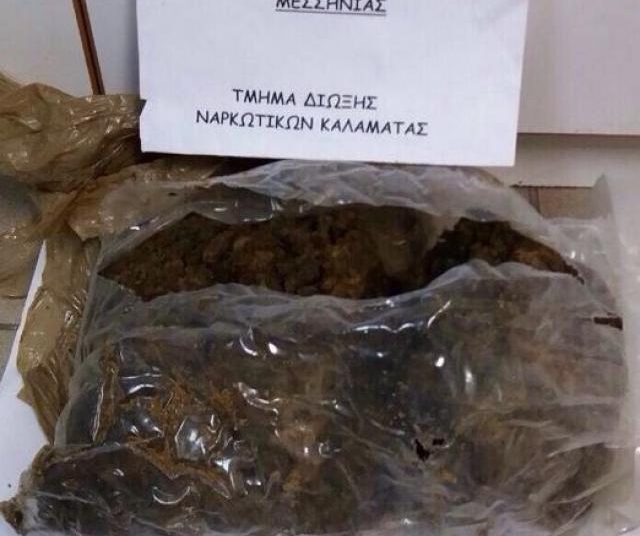 Συνεχίζει να «ξεβράζει» χασίς η θάλασσα, αυτή τη φορά στην Κορώνη (φωτογραφία)