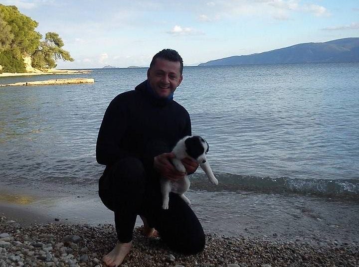 Nεκρός μέσα στο αυτοκίνητο του βρέθηκε o 38χρονος Γιάννης Κολοβάδης στην Ώλενα