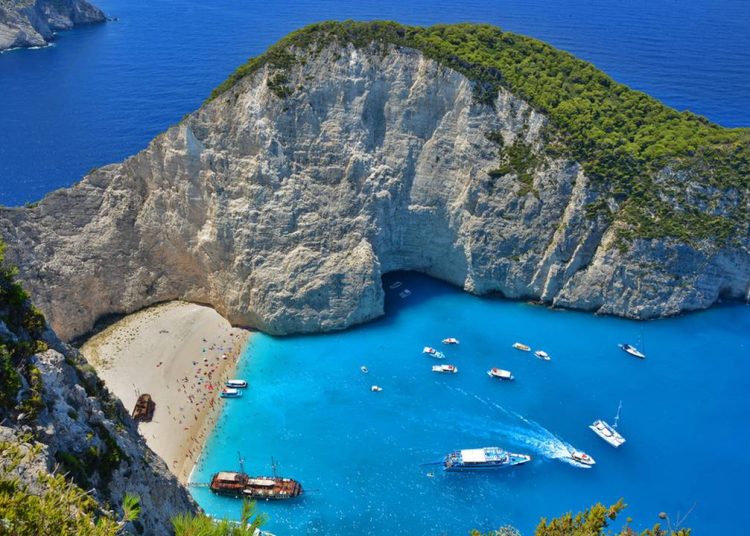 20 εκατομμύρια τουρίστες ήρθαν στην Ελλάδα από τον Ιανουάριο έως τον Αύγουστο