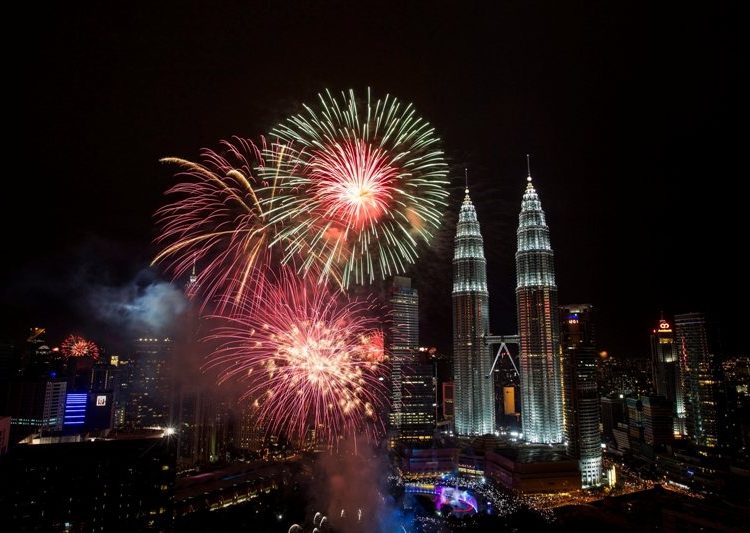 Οι Πρωτοχρονιές στον κόσμο ….Φωτογραφίες