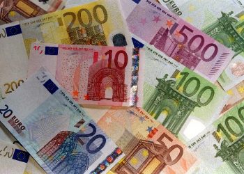 Στα 57 δισ. ευρώ οι ανείσπρακτες οφειλές του Δημοσίου