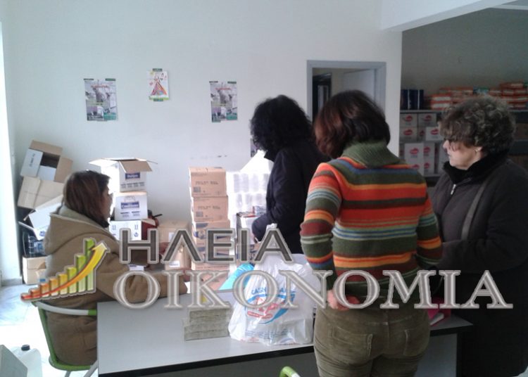Πύργος: Προσφορά τροφίμων απο το Σύλλογο Γυναικών Γρανιτσαιϊκων στο Κοινωνικό Παντοπωλείο