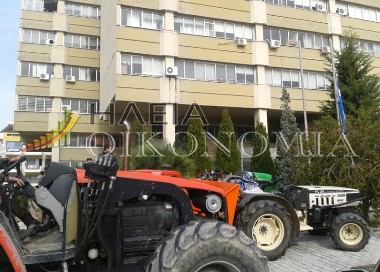 Κίνδυνος αποκλεισμού απο ξηράς και θάλασσας.  Οι αγρότες κλιμακώνουν τις κινητοποιήσεις τους – Νέα 48ωρη στα πλοία