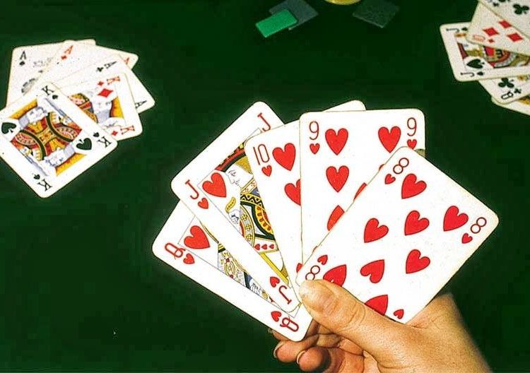 Η Χαρτοπαιξία και ο τζόγος είναι ένα κακό έθιμο (γράφει ο πατήρ Νικόλαος Κατσιδήμας)