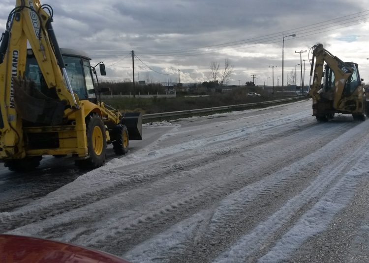 ΗΛΕΙΑ: Καταιγίδες, έντονες χαλαζοπτώσεις στα πεδινά και χιονόνερο στα ορεινά. (Φωτο)