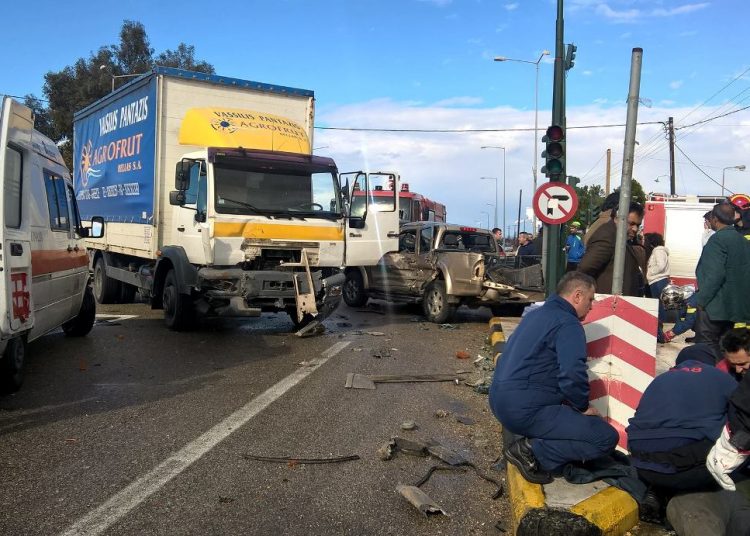 Δρόμος Πάτρα – Πύργος : «Εγκρίνεται», «χρηματοδοτείται», «ξεκινάει», «κατασκευάζεται». Αλλά τίποτα.