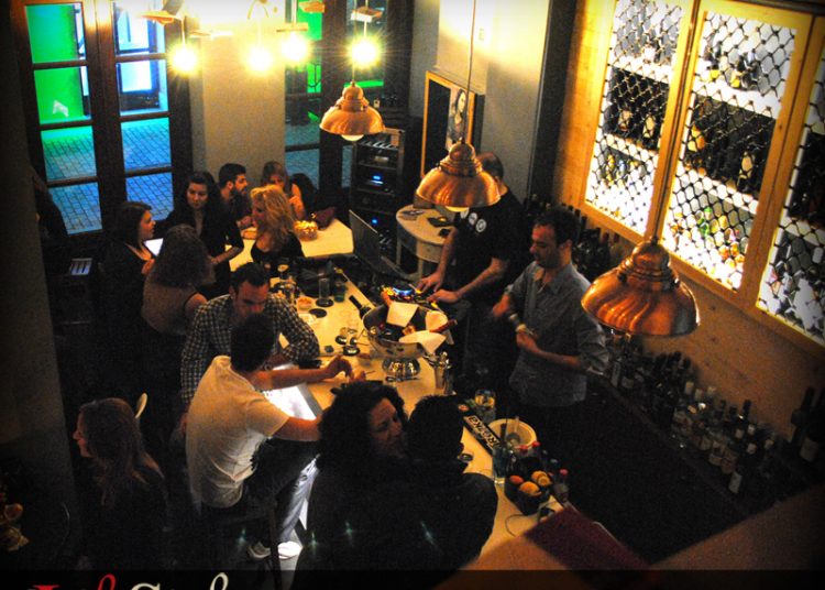 Libro afternoon bar, Πύργος