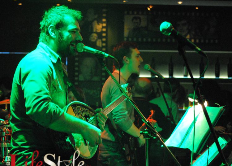 Οι Υπέροχες Μουσικές Βραδιές Με Τους Alma Συνεχίζονται Στο Arte Stage Live !