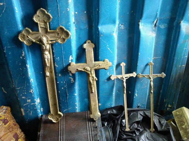 Αχαϊα: Κατασχέθηκαν πάνω απο 1 τόνο χαλκού – Έκλεβαν ακόμα και σταυρούς