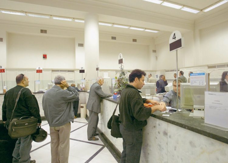 Φόρος – «βόμβα» 33% σε καταθέσεις που δεν δικαιολογούνται