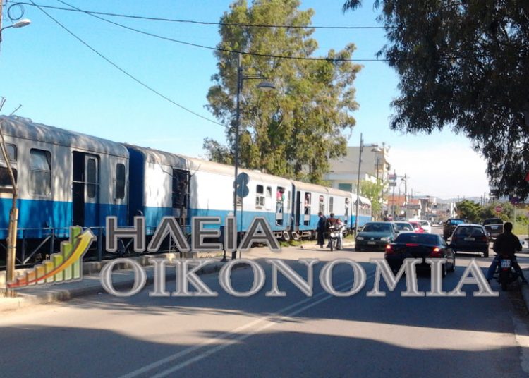 Άγγλοι τουρίστες λάτρεις του τρένου, με το τρένο “ταλαιπωρία” σε Ηλεία και Μεσσηνία