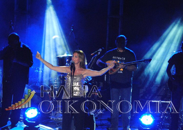 Η Νατάσσα Θεοδωρίδου Live Στο Θέατρο Φλόκα. Τετάρτη 31/07/13. Δείτε Φωτογραφίες !