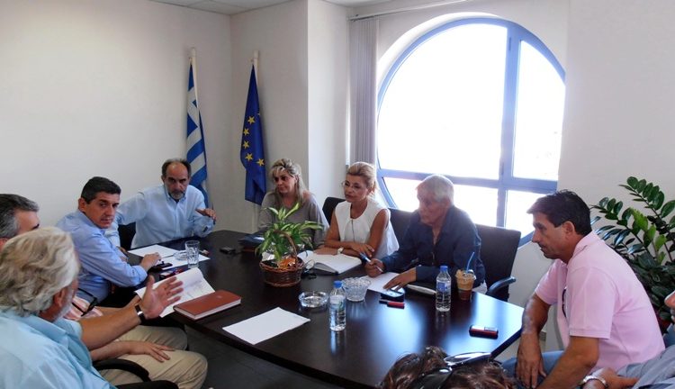 Η σχολική στέγη στο επίκεντρο συνάντησης του Περιφερειάρχη με το Σύλλογο Γονέων της Δυτικής Αχαΐας