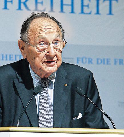 Πέθανε ο Χανς Ντίντριχ Γκένσερ, πατριάρχης της γερμανικής διπλωματίας