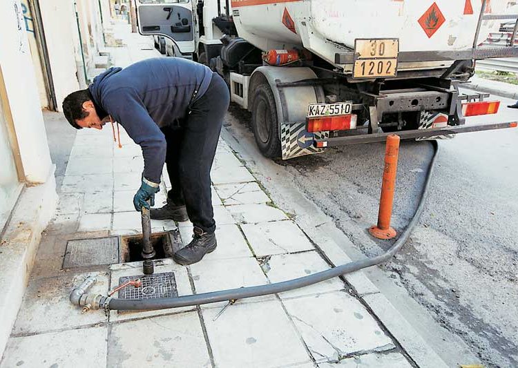 Πως θα δοθεί το επίδομα θέρμανσης – Ποιοι έχουν δικαίωμα να πάρουν χρήματα για πετρέλαιο