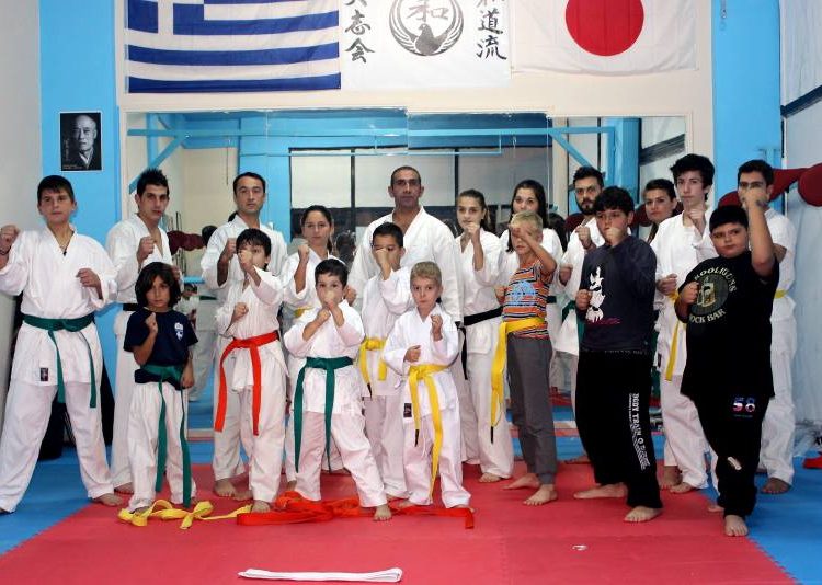 ΕΛΛΑΣ WADO RYU Καρατε:Εξετάσεις έγχρωμων ζωνών