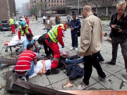 Ανατριχιαστικό μανιφέστο με αναφορές στην Ελλάδα και την Κύπρο του σκανδιναβού δολοφόνου Άντερς Μπρέιβικ .