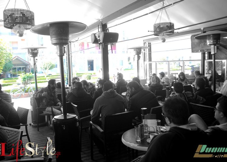 Το Duomo Cafe Φοράει Τα Γιορτινά Του. Δείτε Φωτογραφίες !