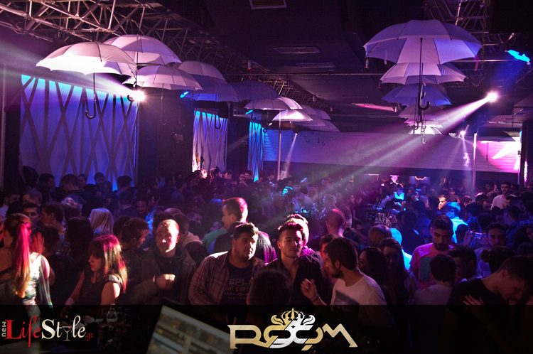 Βράδυ Χριστουγέννων Στο Room ! Τετάρτη 25/12/2013. Δείτε Τις Φωτογραφίες Σας !