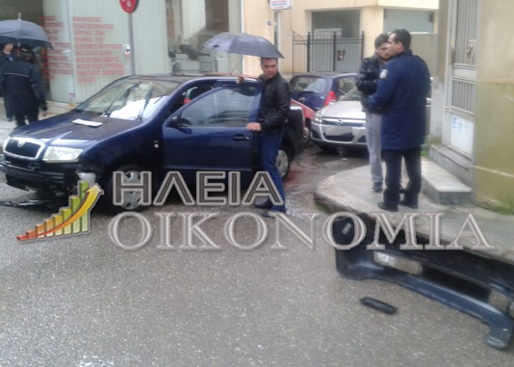 Πύργος: Σύγκρουση 2 Ι.Χ. στην οδό Πατρόκλου