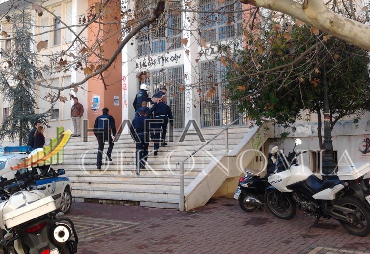 ΠΥΡΓΟΣ: Προσαγωγή τριών ατόμων για διακεκριμένες κλοπές. Είχαν ρημάξει την περιοχή.