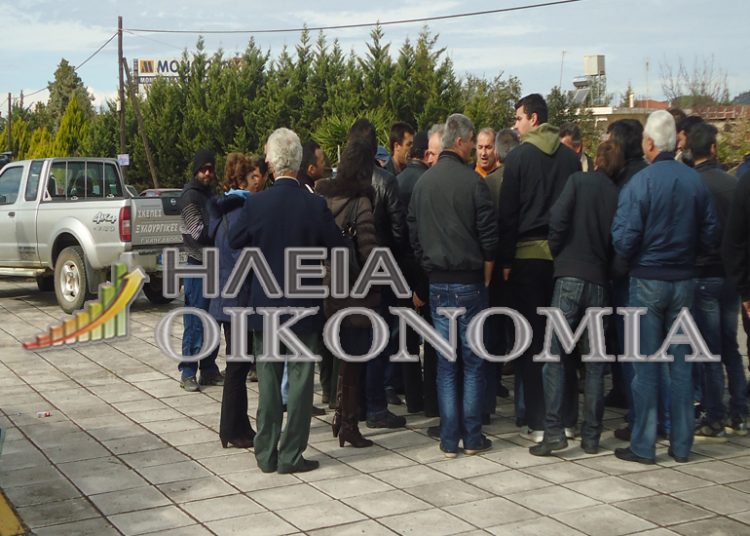 Ηλεία: Έκλεισαν ξανά συμβολικά τον δρόμο στην Μαραθιά – Χωρίς συμπλοκές ο αποκλεισμός (βίντεο)