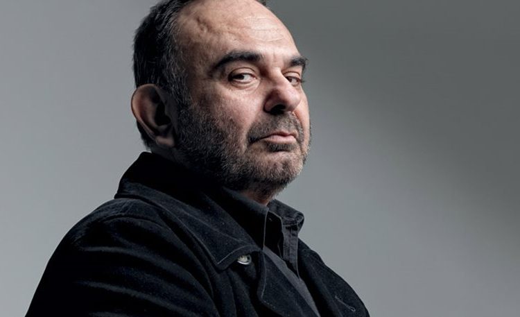 Έπειτα από πολύμηνη μάχη με τον καρκίνο πέθανε ο Σάκης Μπουλάς